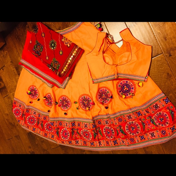 Indian chania choli - Garba wear - Picture 2 of 5